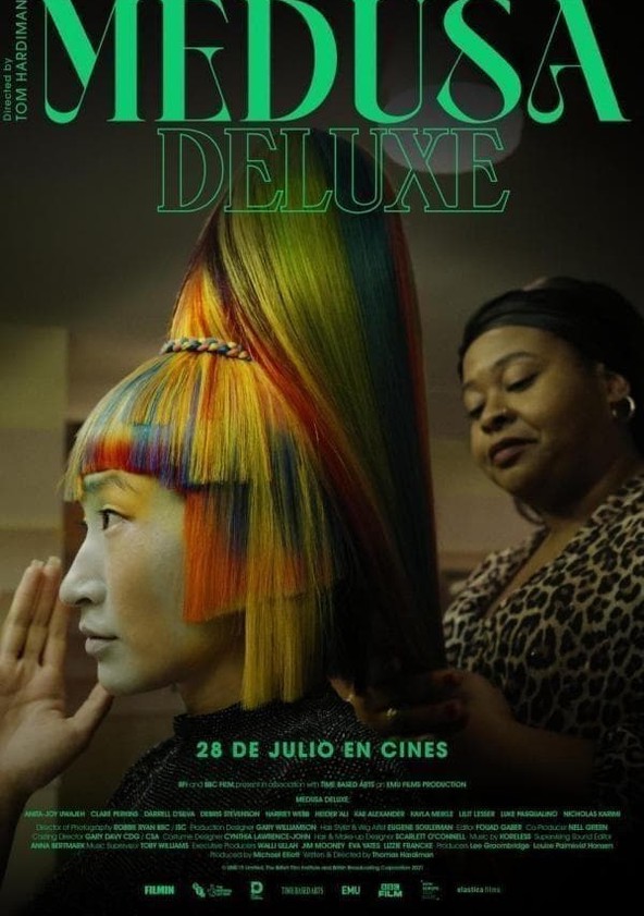 Medusa Deluxe: Asesinato, Obsesión, Peinados